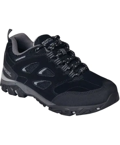 Regatta Boys & Girls Holcombe Low Isotex Waterproof Walking Shoes - Black
