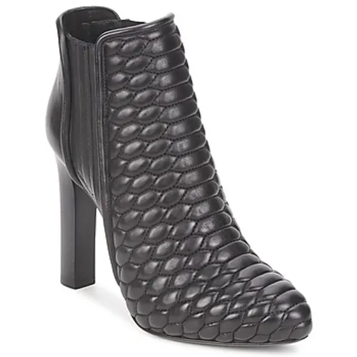 Roberto Cavalli  WDS227  women's Low Ankle Boots in Black