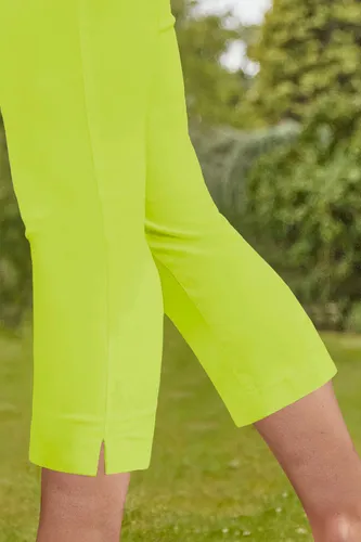 Roman Cropped Stretch Trouser in Lime 10 female