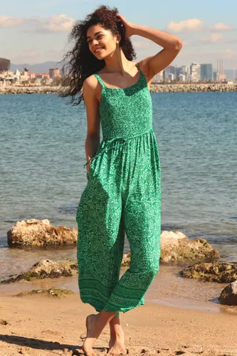 Roman Sleeveless Paisley Cropped Jumpsuit in Green 16 female