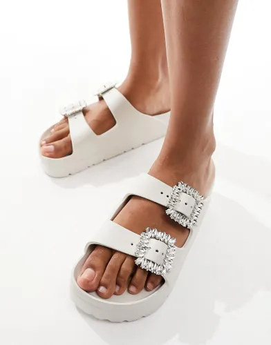 Simmi London Meilani buckle chunky flat sandal in cream-White