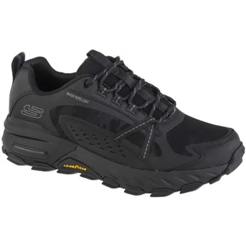 Skechers  Max Protect Task Force  men's Shoes (Trainers) in Black