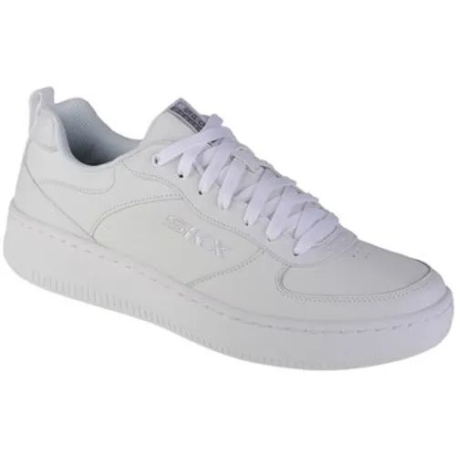 Skechers  Sport Court 92  men's Shoes (Trainers) in White