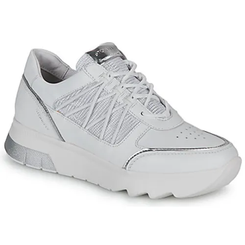 Stonefly  SPOCK 34  women's Shoes (Trainers) in White