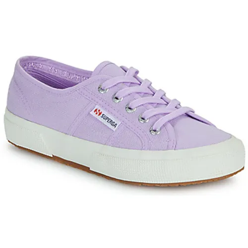Superga  2750 COTON  women's Shoes (Trainers) in Purple
