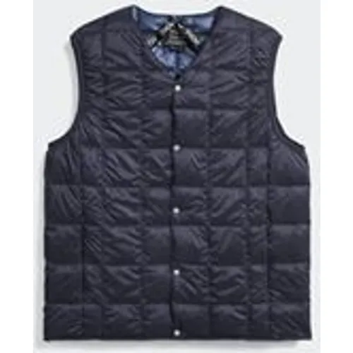 Taion V Neck Button Down Vest in Navy