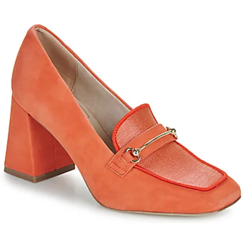 Tamaris  24413-606  women's Loafers / Casual Shoes in Orange