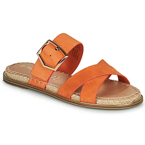 Tamaris  LIDYA  women's Mules / Casual Shoes in Orange