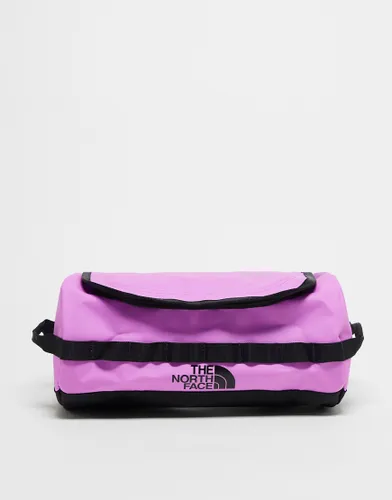 The North Face travel canister wash bag in violet-Purple