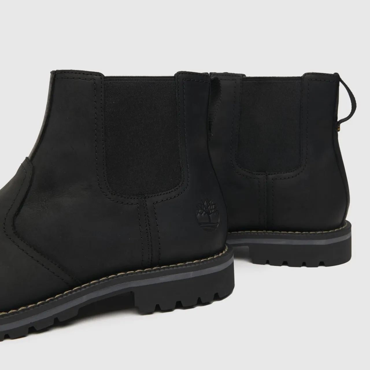 Timberland Larchmont Ii Chelsea Boots In Black