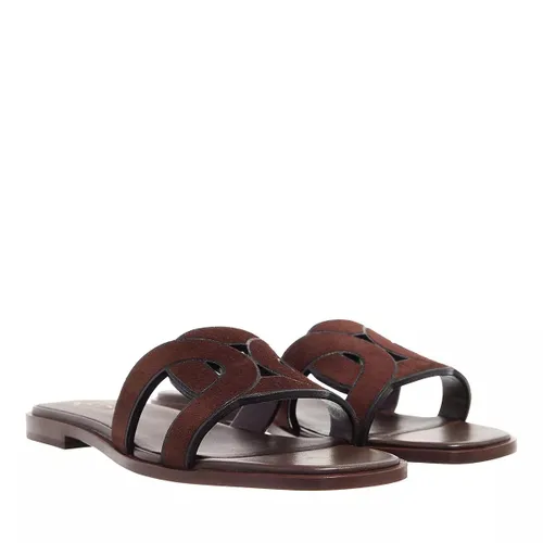 Tod's Sandals - Flat Sandals With A Woven Pattern - brown - Sandals for ladies