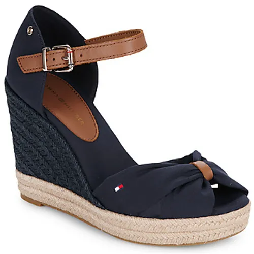 Tommy Hilfiger  BASIC OPEN TOE HIGH WEDGE  women's Espadrilles / Casual Shoes in Marine
