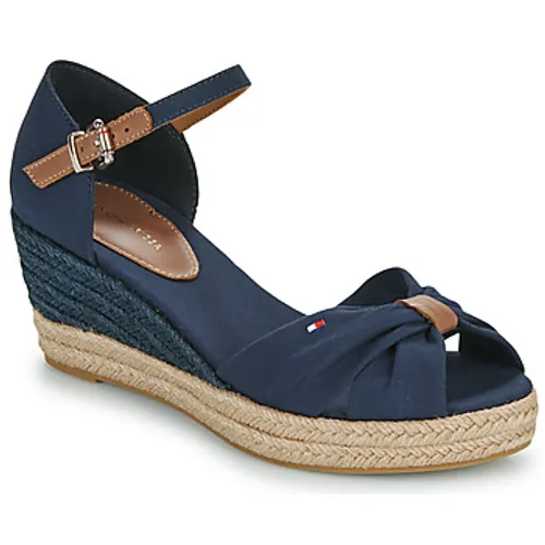 Tommy Hilfiger  BASIC OPEN TOE MID WEDGE  women's Espadrilles / Casual Shoes in Marine