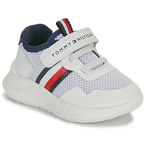 Tommy Hilfiger  CONNOR  boys's Children's Shoes (Trainers) in White