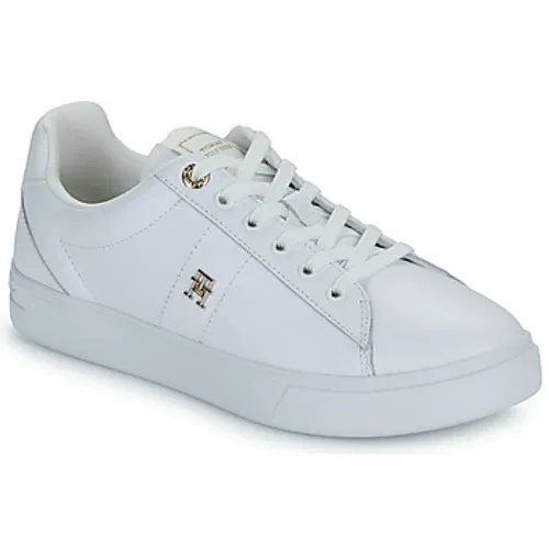 Tommy Hilfiger  ESSENTIAL ELEVATED COURT SNEAKER  women's Shoes (Trainers) in White