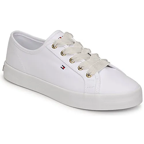 Tommy Hilfiger  ESSENTIAL NAUTICAL SNEAKER  women's Shoes (Trainers) in White
