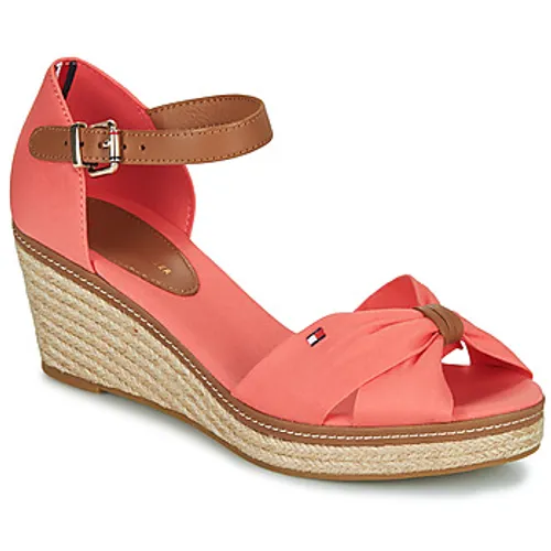 Tommy Hilfiger  ICONIC ELBA SANDAL  women's Espadrilles / Casual Shoes in Pink