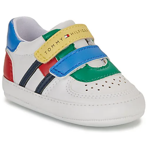 Tommy Hilfiger  KIKI  boys's Children's Shoes (Trainers) in White