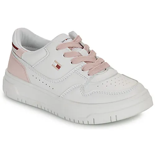Tommy Hilfiger  PAULENE  girls's Children's Shoes (Trainers) in White