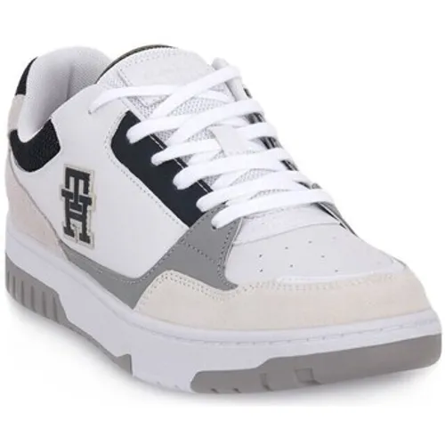 Tommy Hilfiger  Ybs Basket Street  men's Shoes (Trainers) in White