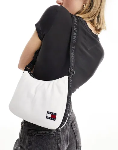 Tommy Jeans daily shoulder bag in white