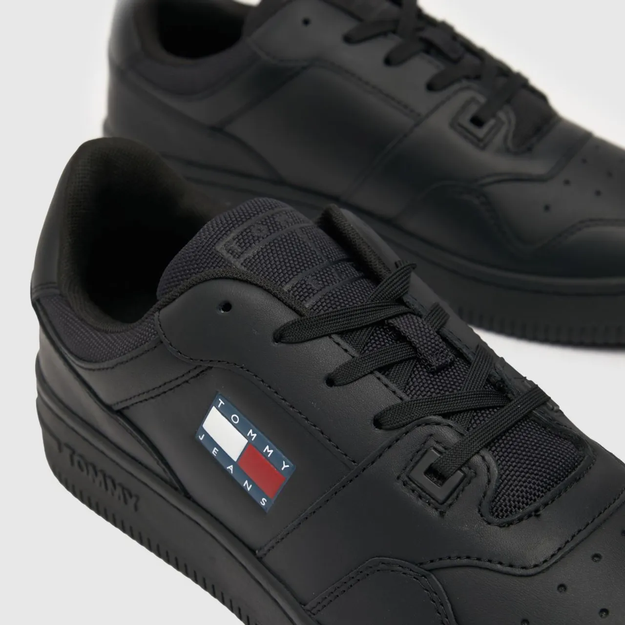 Tommy Jeans Retro Basket Trainers In Black