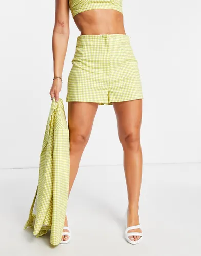 Topshop co-ord gingham shorts in green-Neutral