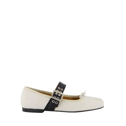 Toral , Loafers ,White female, Sizes: