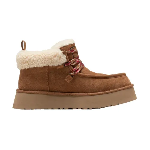UGG , Chestnut Funkarra Boots ,Brown female, Sizes: