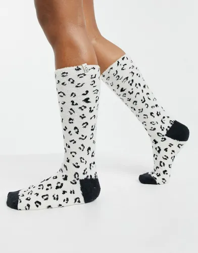 UGG Leslie micro leopard crew socks in black and white-Multi