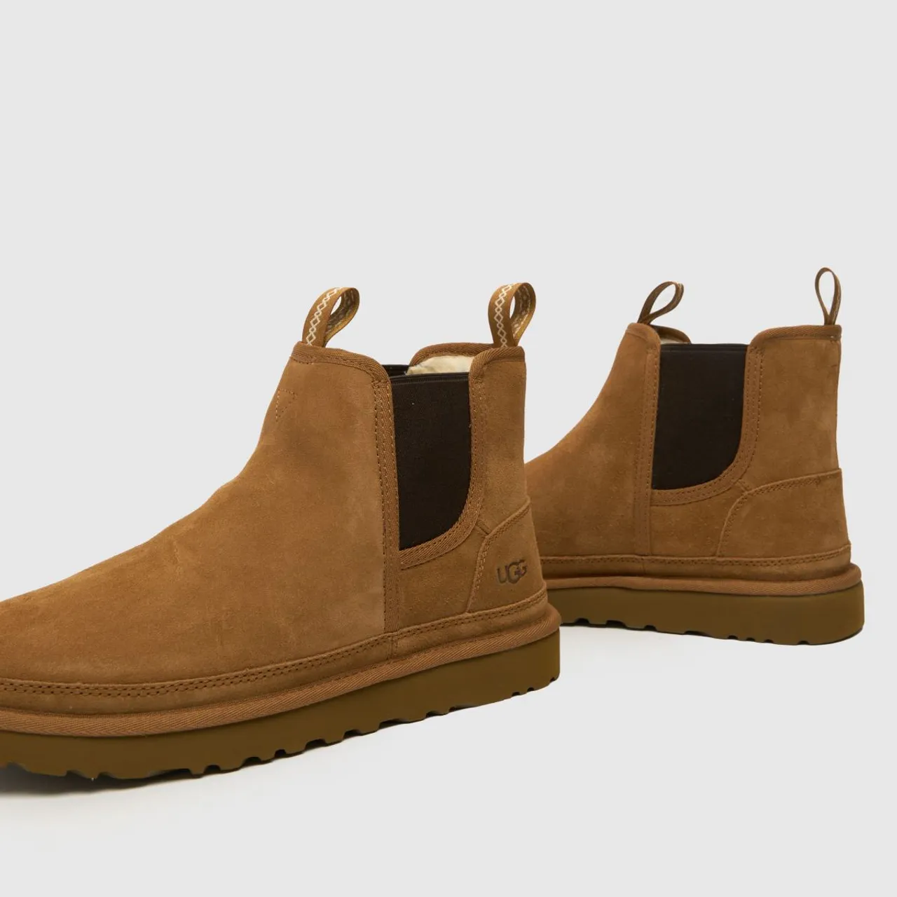 Ugg Neumel Chelsea Boots In Tan