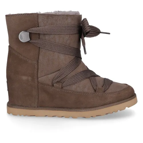 UGG , Winter Boots ,Brown female, Sizes:
