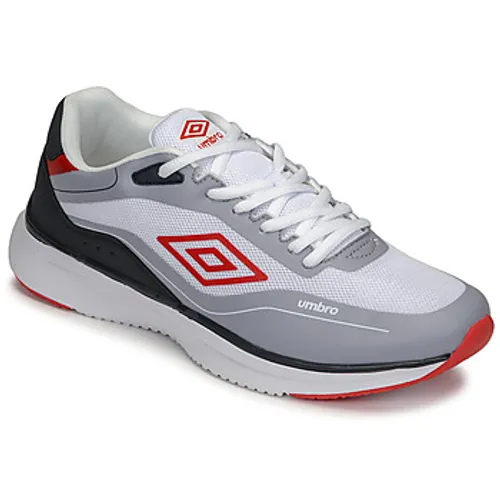 Umbro  UM PRIAM  men's Shoes (Trainers) in Grey
