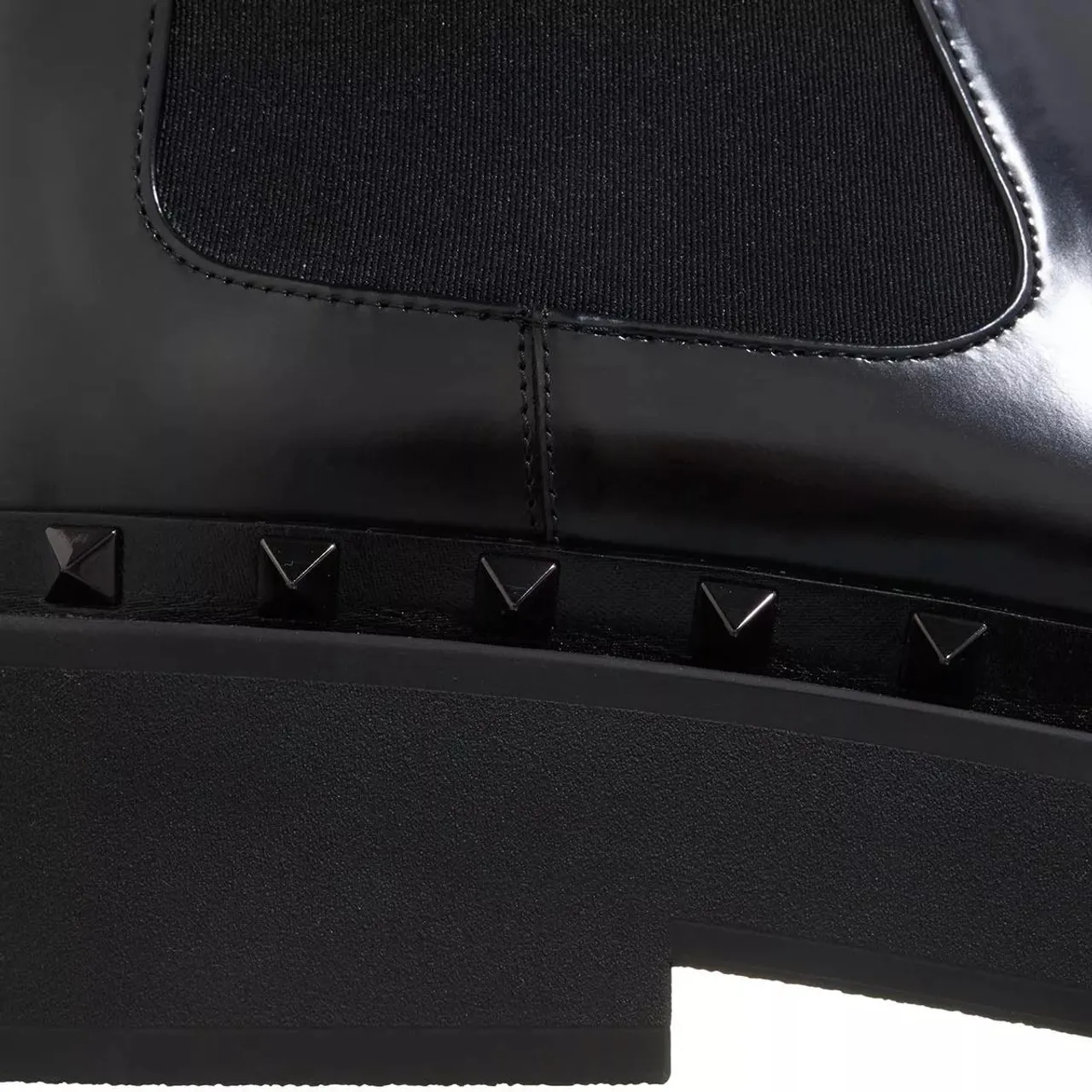 Valentino Garavani Boots & Ankle Boots - Beatle Rockstud Boot - black - Boots & Ankle Boots for ladies