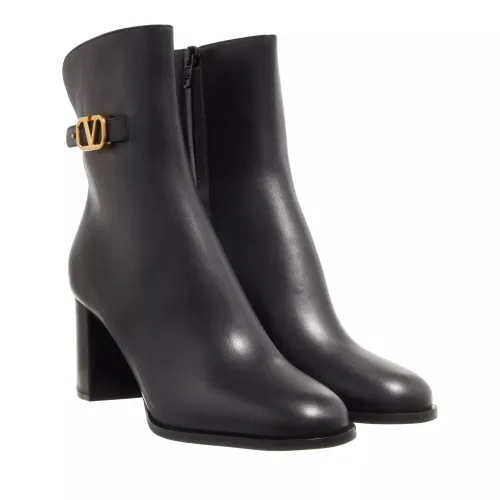 Valentino Garavani Boots & Ankle Boots - Signature Smooth Leather Boots - black - Boots & Ankle Boots for ladies