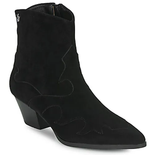 Vanessa Wu  CLYDE  women's Low Ankle Boots in Black