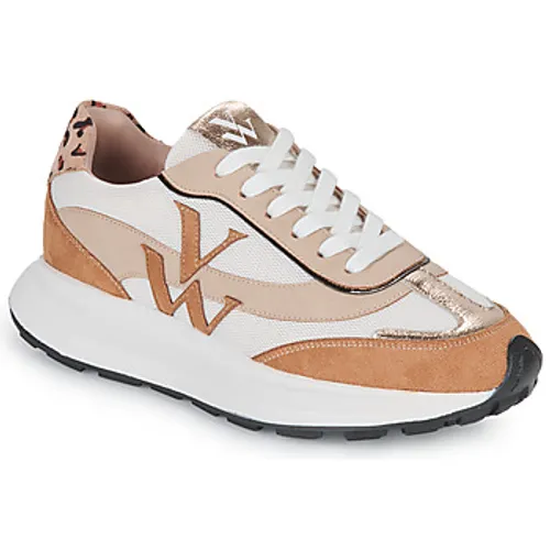 Vanessa Wu  LANA  women's Shoes (Trainers) in Brown