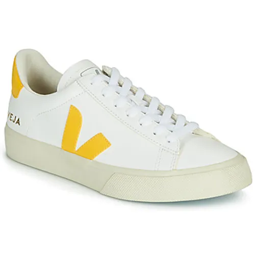 Veja  CAMPO  men's Shoes (Trainers) in White
