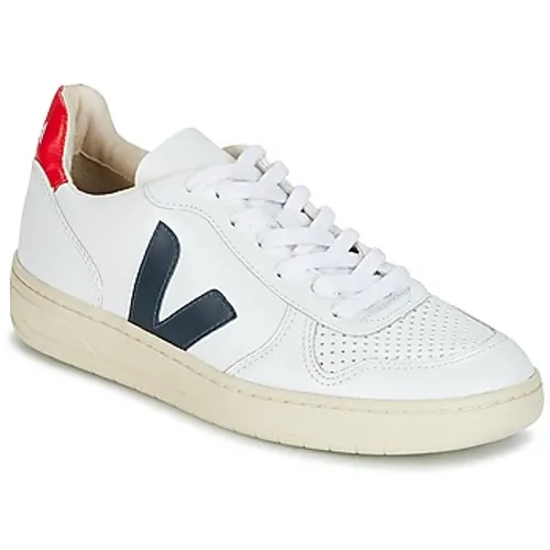Veja  V-10  women's Shoes (Trainers) in White