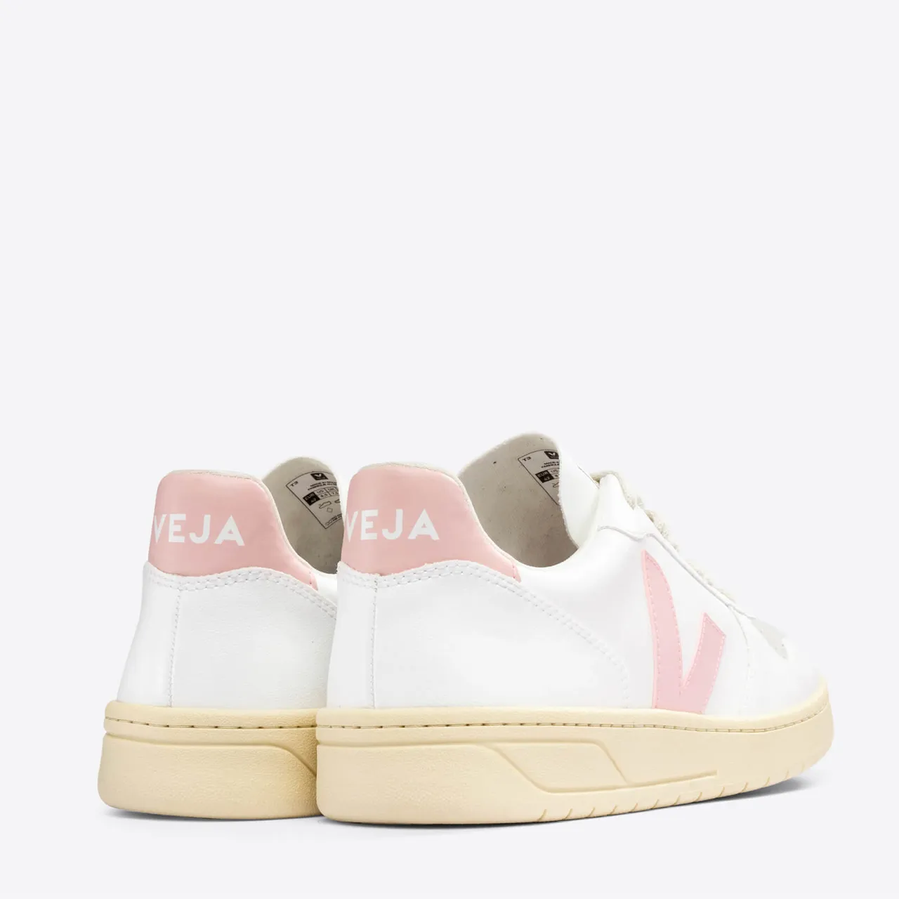 Veja Women’s V-10 Faux Leather and Suede Trainers - UK