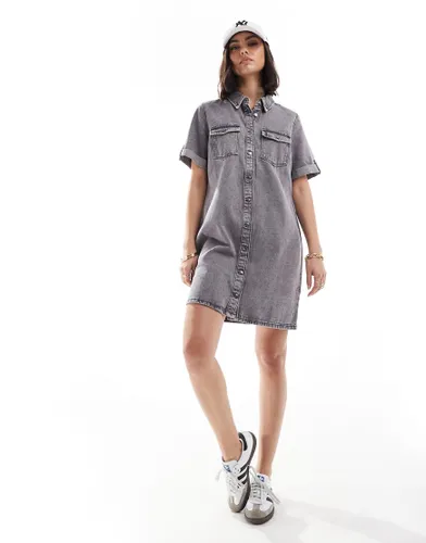 Vero Moda short sleeved denim maxi dress in grey