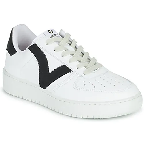 Victoria  MADRID EFECTO PIEL   COL  women's Shoes (Trainers) in Black