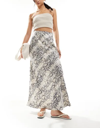 Vila satin maxi skirt in snake skin print-White