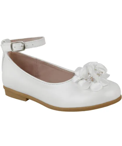 Where's That From Girls Kids 'Lacen' Flatform Flower Embellished Shoes With Ankle Strap - White