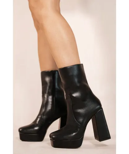 Where's That From Womens Emersyn Block Heel Ankle Boots - Black