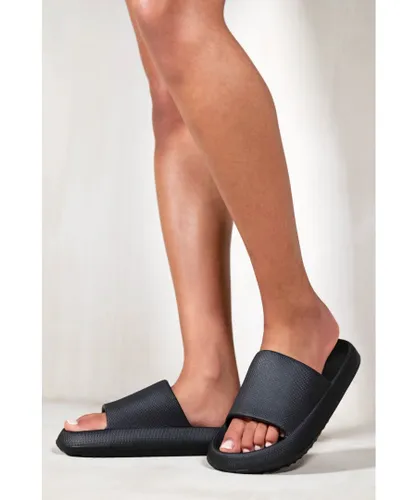 Where's That From Womens Joanna Textured Rubber Sliders - Black