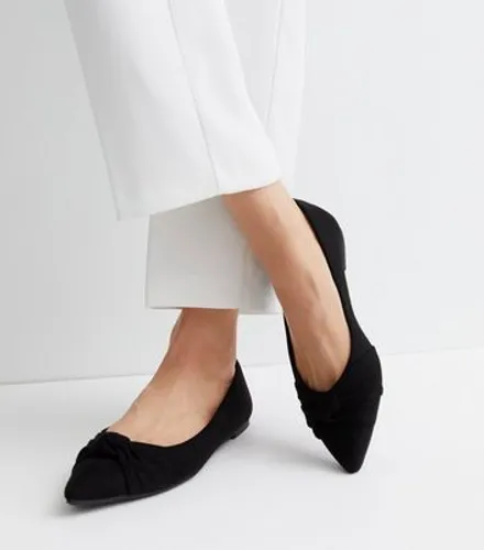 Wide Fit Black Pointed Bow Ballet Pumps New Look