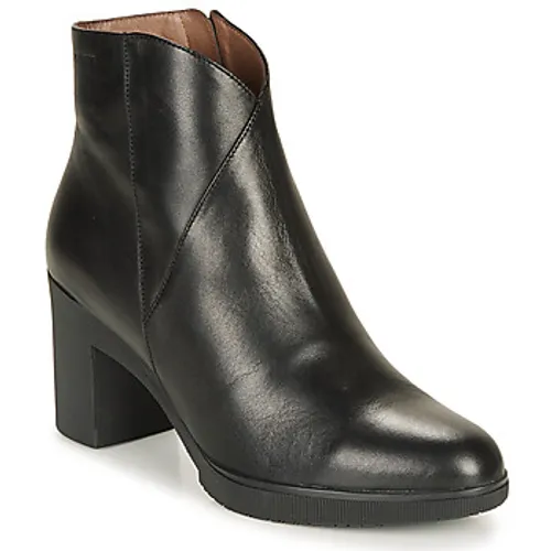 Wonders  M3727-VELVET-NEGRO  women's Low Ankle Boots in Black