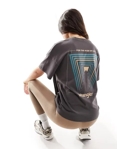 Wrangler girlfriend t-shirt with back print in black