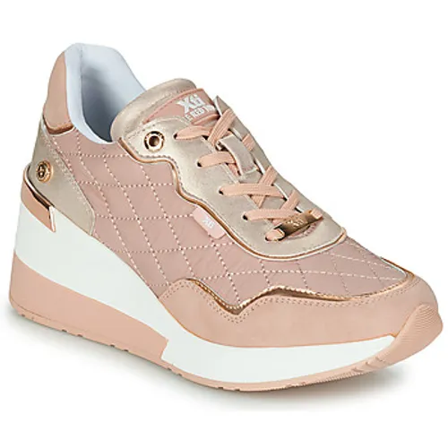 Xti  44202-NUDE  women's Shoes (Trainers) in Pink